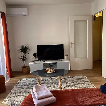 Apartment Proche Promenade Des